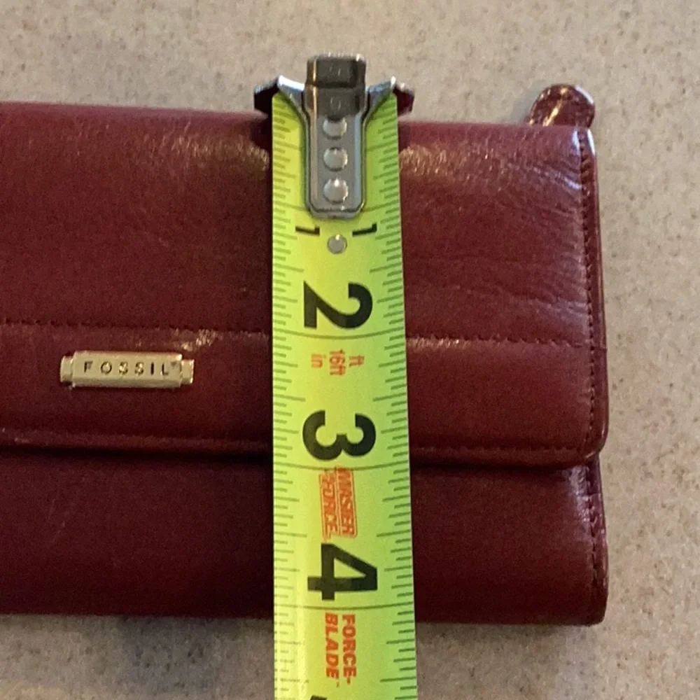 Fossil vintage red, soft genuine leather checkbook wallet - Picture 15 of 16